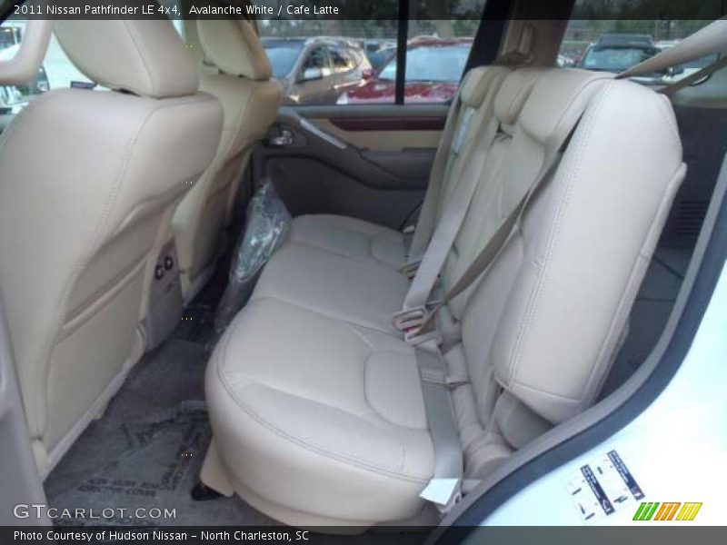Avalanche White / Cafe Latte 2011 Nissan Pathfinder LE 4x4