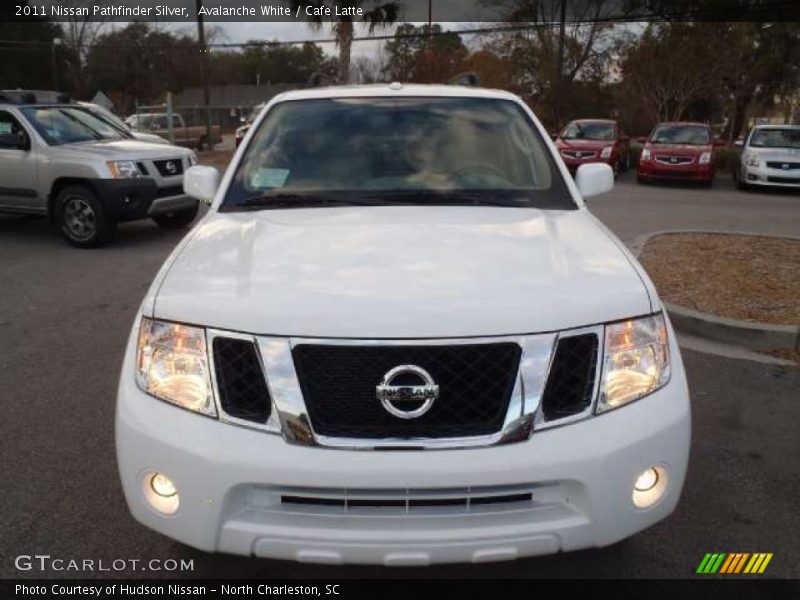 Avalanche White / Cafe Latte 2011 Nissan Pathfinder Silver