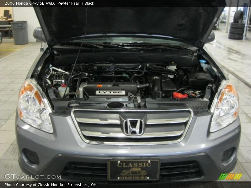 Pewter Pearl / Black 2006 Honda CR-V SE 4WD