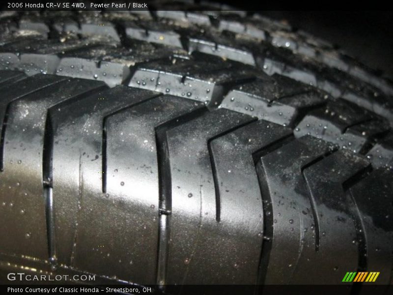 Pewter Pearl / Black 2006 Honda CR-V SE 4WD