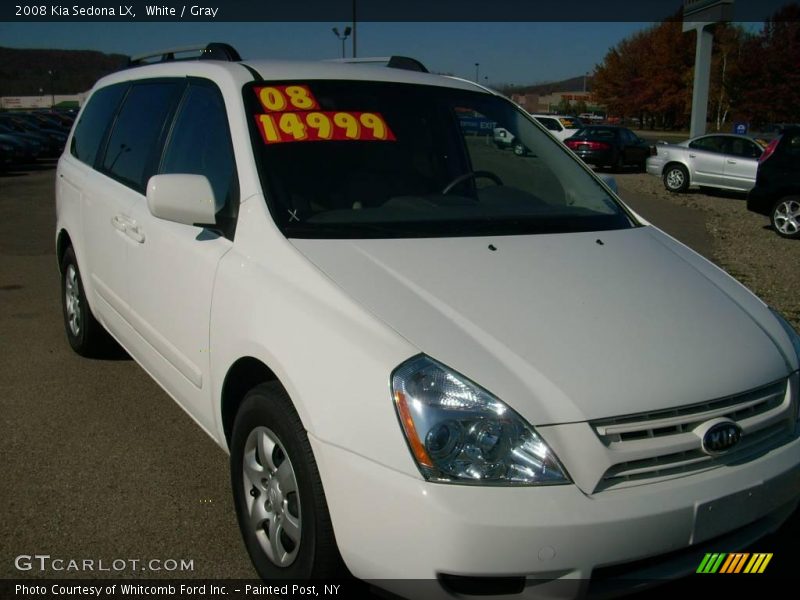 White / Gray 2008 Kia Sedona LX