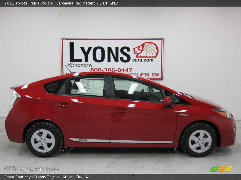 Barcelona Red Metallic / Dark Gray 2011 Toyota Prius Hybrid II