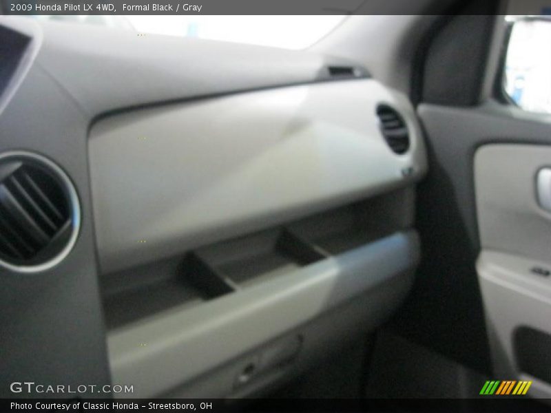 Formal Black / Gray 2009 Honda Pilot LX 4WD