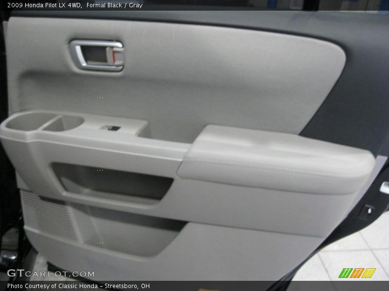 Formal Black / Gray 2009 Honda Pilot LX 4WD