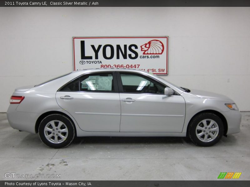 Classic Silver Metallic / Ash 2011 Toyota Camry LE