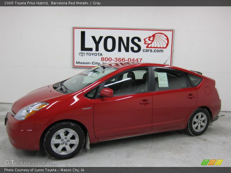 Barcelona Red Metallic / Gray 2006 Toyota Prius Hybrid