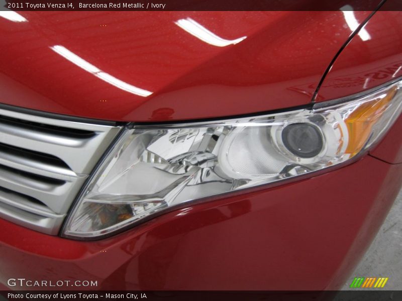 Barcelona Red Metallic / Ivory 2011 Toyota Venza I4