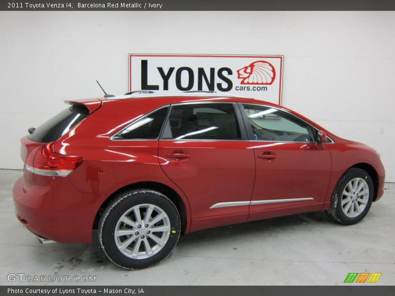 Barcelona Red Metallic / Ivory 2011 Toyota Venza I4