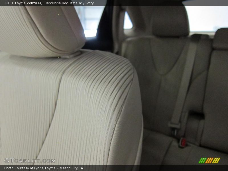 Barcelona Red Metallic / Ivory 2011 Toyota Venza I4