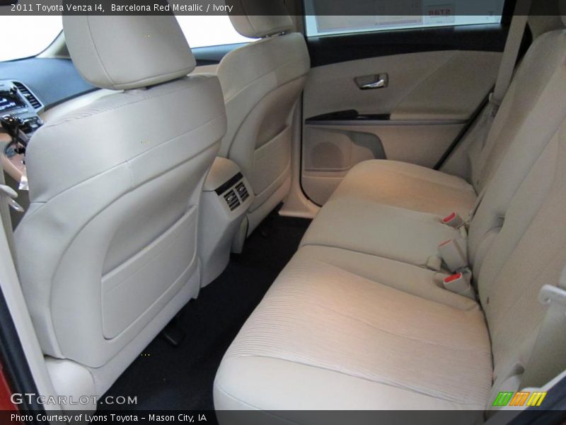 Barcelona Red Metallic / Ivory 2011 Toyota Venza I4