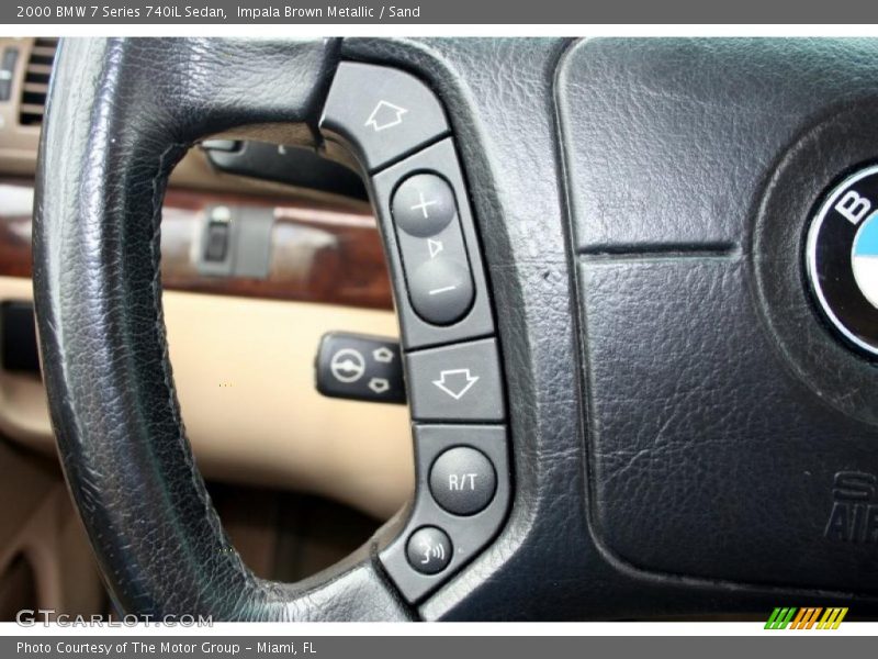 Controls of 2000 7 Series 740iL Sedan