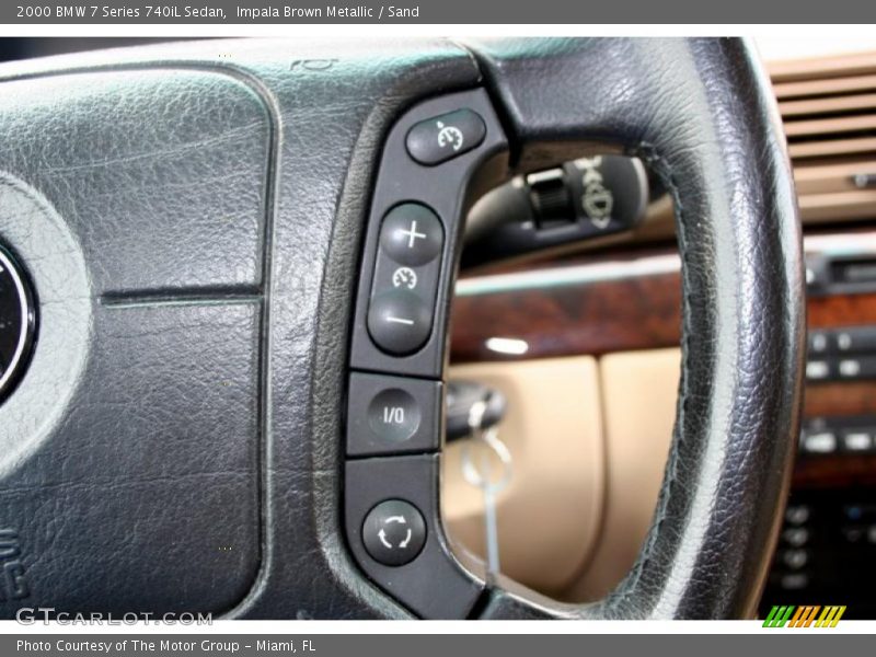 Controls of 2000 7 Series 740iL Sedan