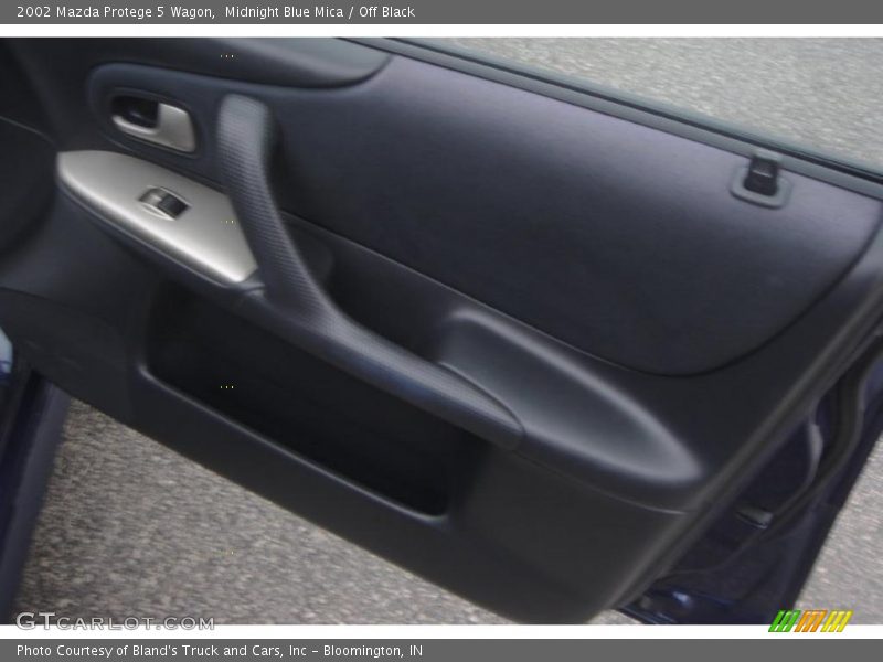 Midnight Blue Mica / Off Black 2002 Mazda Protege 5 Wagon