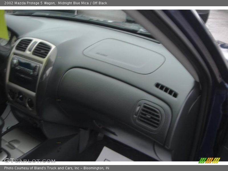 Midnight Blue Mica / Off Black 2002 Mazda Protege 5 Wagon