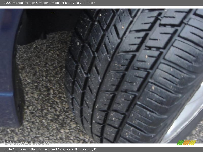 Midnight Blue Mica / Off Black 2002 Mazda Protege 5 Wagon