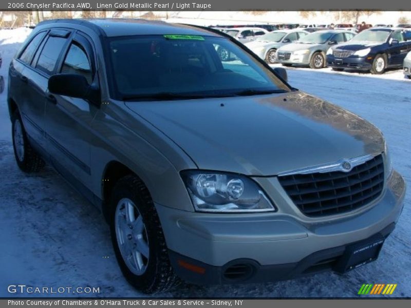 Linen Gold Metallic Pearl / Light Taupe 2006 Chrysler Pacifica AWD