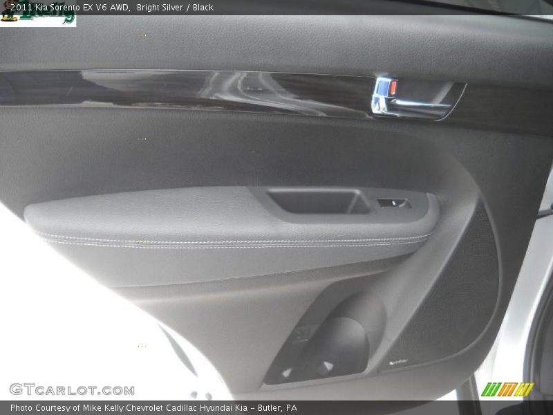 Bright Silver / Black 2011 Kia Sorento EX V6 AWD