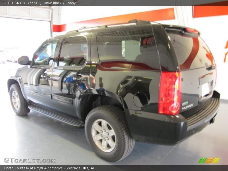 Onyx Black / Ebony 2011 GMC Yukon SLT