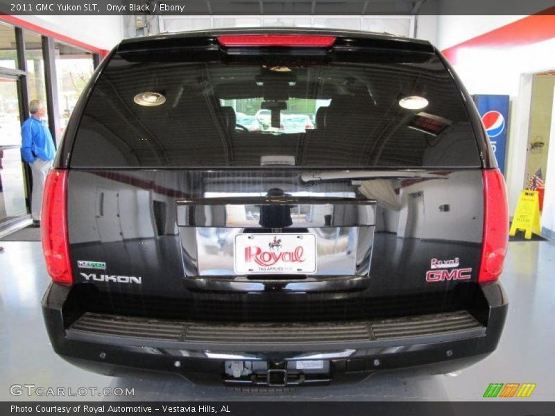 Onyx Black / Ebony 2011 GMC Yukon SLT