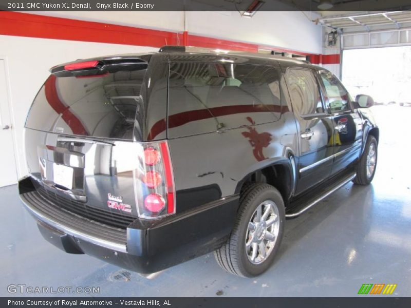 Onyx Black / Ebony 2011 GMC Yukon XL Denali
