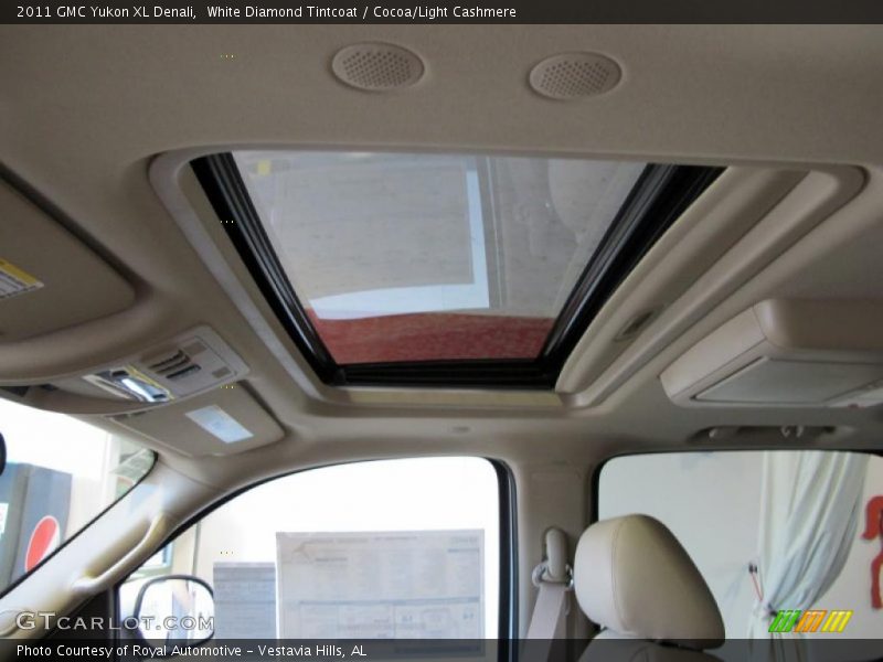 White Diamond Tintcoat / Cocoa/Light Cashmere 2011 GMC Yukon XL Denali