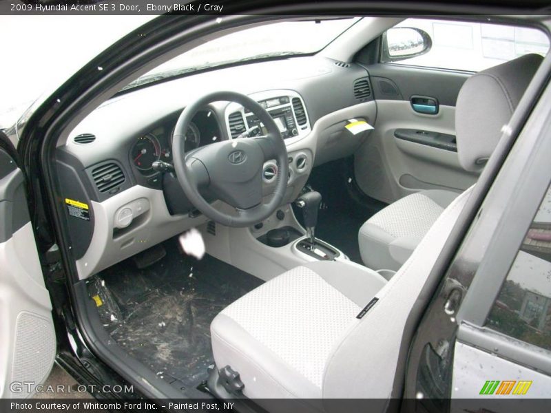 Ebony Black / Gray 2009 Hyundai Accent SE 3 Door