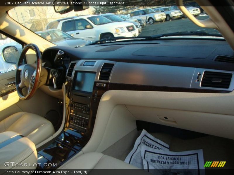 White Diamond / Cocoa/Light Cashmere 2007 Cadillac Escalade AWD