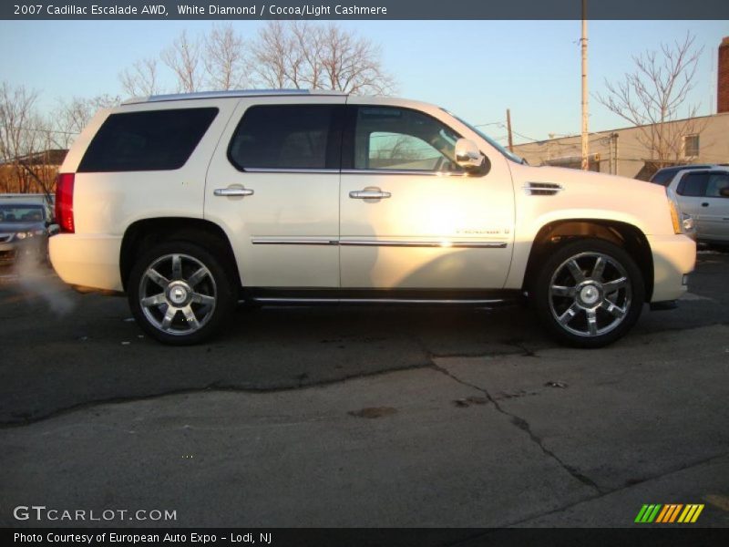 White Diamond / Cocoa/Light Cashmere 2007 Cadillac Escalade AWD