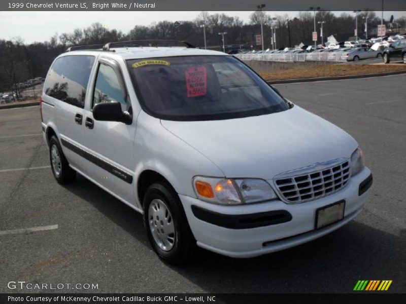 Bright White / Neutral 1999 Chevrolet Venture LS