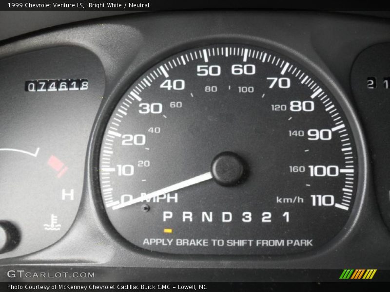 Bright White / Neutral 1999 Chevrolet Venture LS