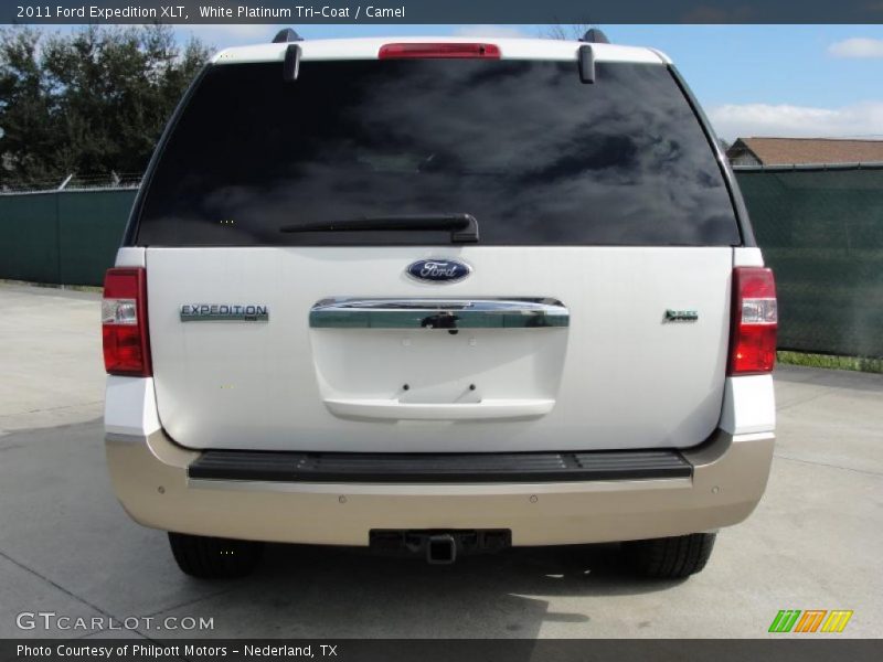 White Platinum Tri-Coat / Camel 2011 Ford Expedition XLT