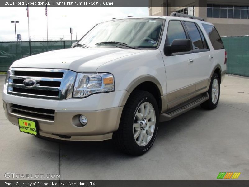 White Platinum Tri-Coat / Camel 2011 Ford Expedition XLT