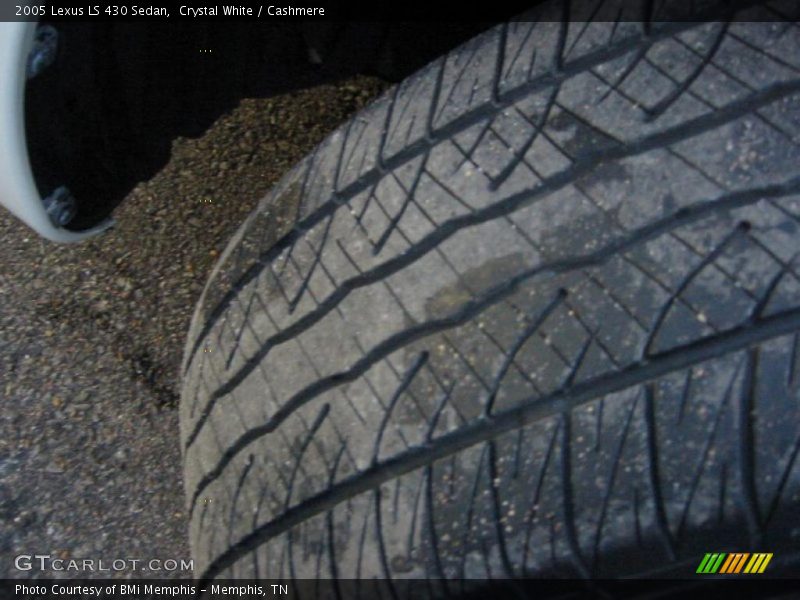 Crystal White / Cashmere 2005 Lexus LS 430 Sedan