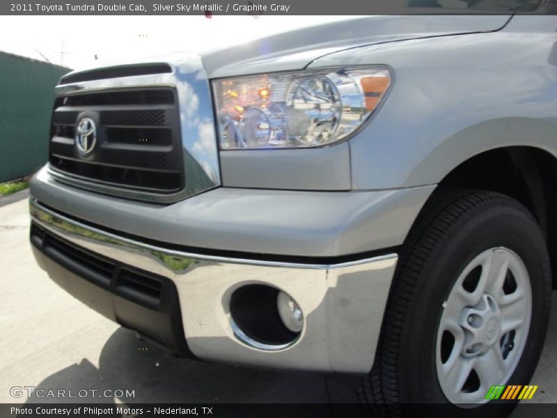 Silver Sky Metallic / Graphite Gray 2011 Toyota Tundra Double Cab
