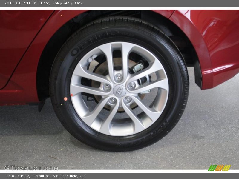  2011 Forte EX 5 Door Wheel