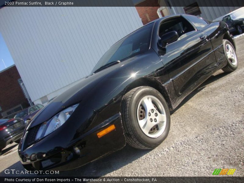 Black / Graphite 2003 Pontiac Sunfire