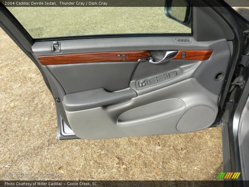 Thunder Gray / Dark Gray 2004 Cadillac DeVille Sedan