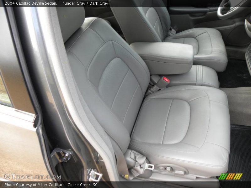 Thunder Gray / Dark Gray 2004 Cadillac DeVille Sedan