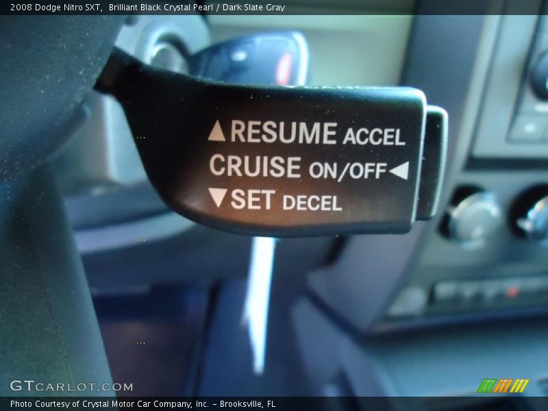 Brilliant Black Crystal Pearl / Dark Slate Gray 2008 Dodge Nitro SXT