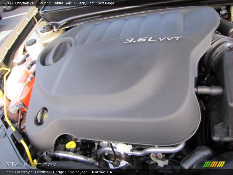 White Gold / Black/Light Frost Beige 2011 Chrysler 200 Touring
