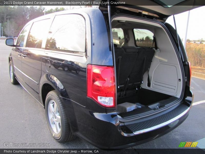 Blackberry Pearl / Black/Light Graystone 2011 Dodge Grand Caravan Mainstreet