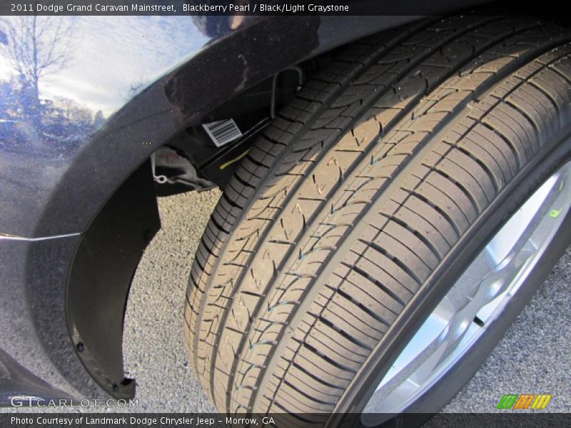 Blackberry Pearl / Black/Light Graystone 2011 Dodge Grand Caravan Mainstreet