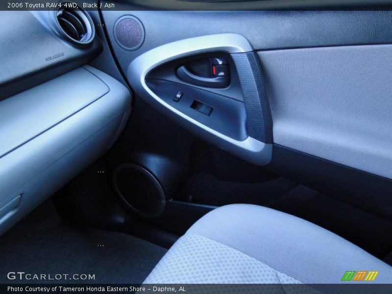 Black / Ash 2006 Toyota RAV4 4WD