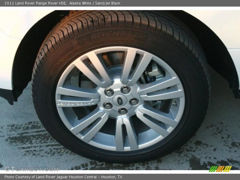 Alaska White / Sand/Jet Black 2011 Land Rover Range Rover HSE