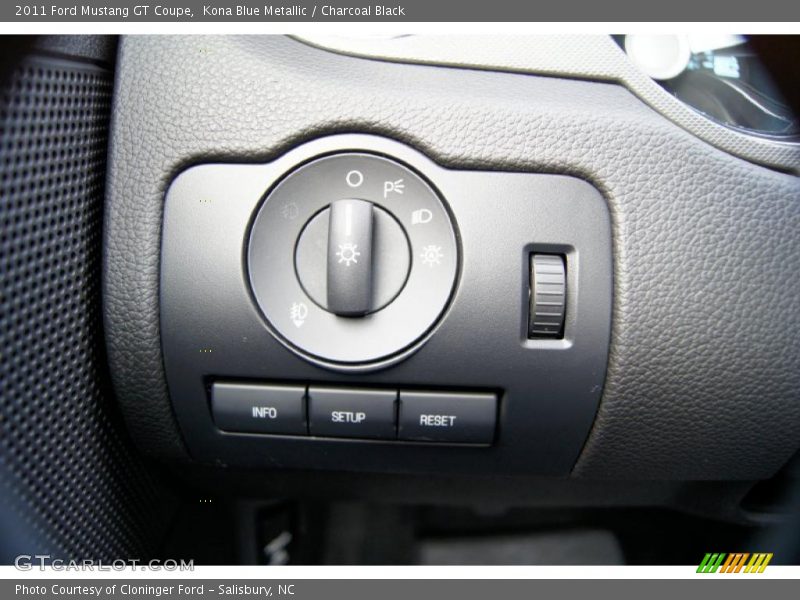 Kona Blue Metallic / Charcoal Black 2011 Ford Mustang GT Coupe