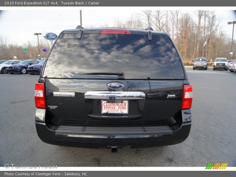 Tuxedo Black / Camel 2010 Ford Expedition XLT 4x4