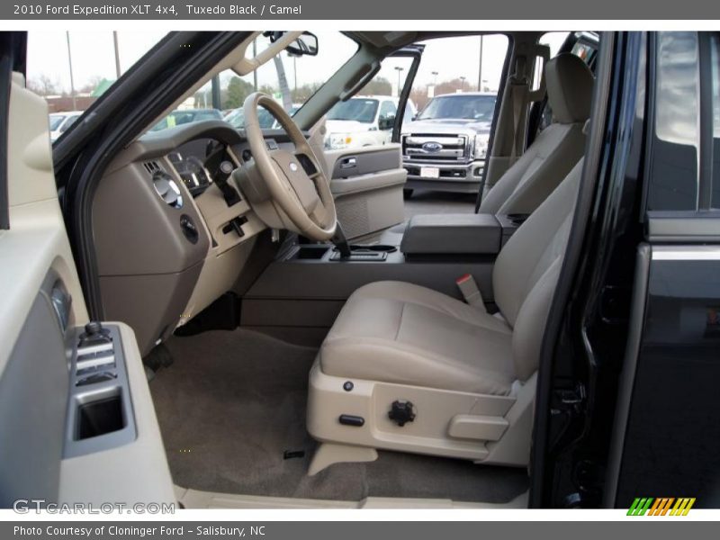 Tuxedo Black / Camel 2010 Ford Expedition XLT 4x4