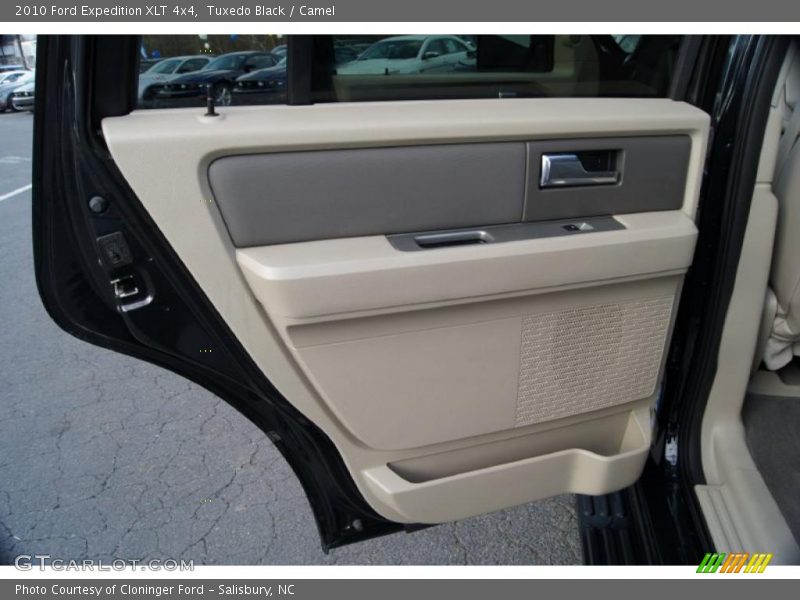 Tuxedo Black / Camel 2010 Ford Expedition XLT 4x4
