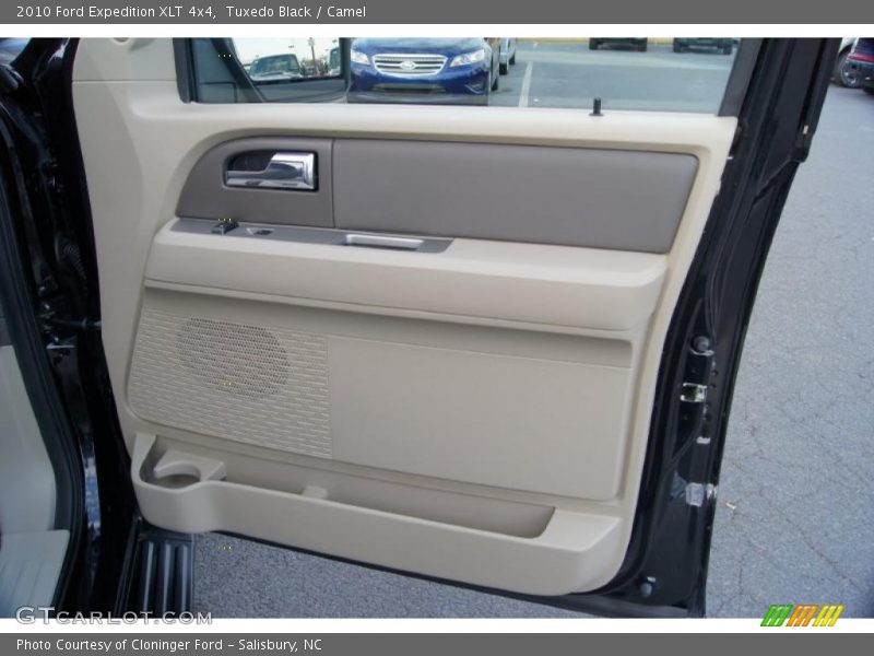 Tuxedo Black / Camel 2010 Ford Expedition XLT 4x4