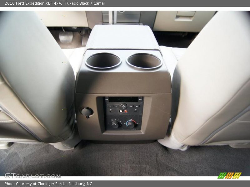 Tuxedo Black / Camel 2010 Ford Expedition XLT 4x4